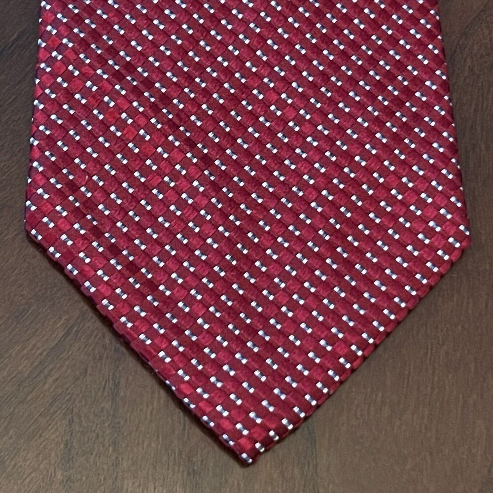Geoffrey Beene Red Hand Made 100% Silk Men’s Neck Tie Made In China